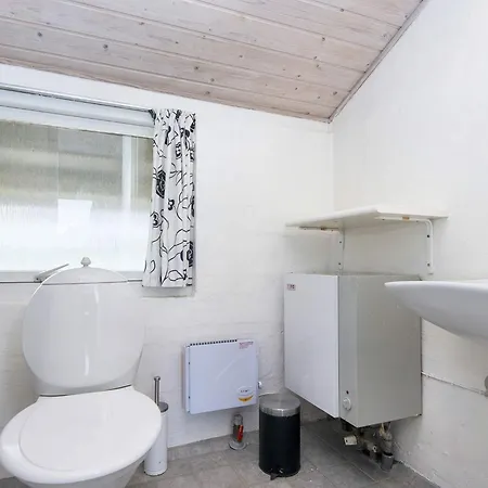 6 Person On A In Prázdninový dům Hemmet