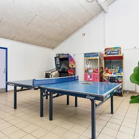 Prázdninový dům 6 Person On A In Hemmet