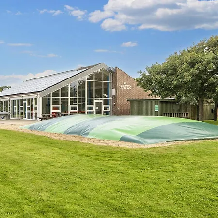 Prázdninový dům 6 Person On A In *